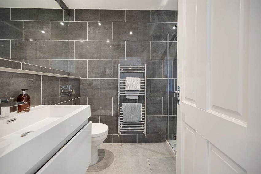 Images for Daveylands, Oak Lawn, SK9