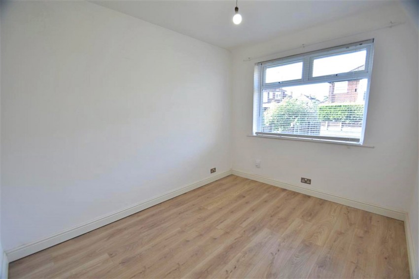 Images for Hawthorn Lane, Sale, M33