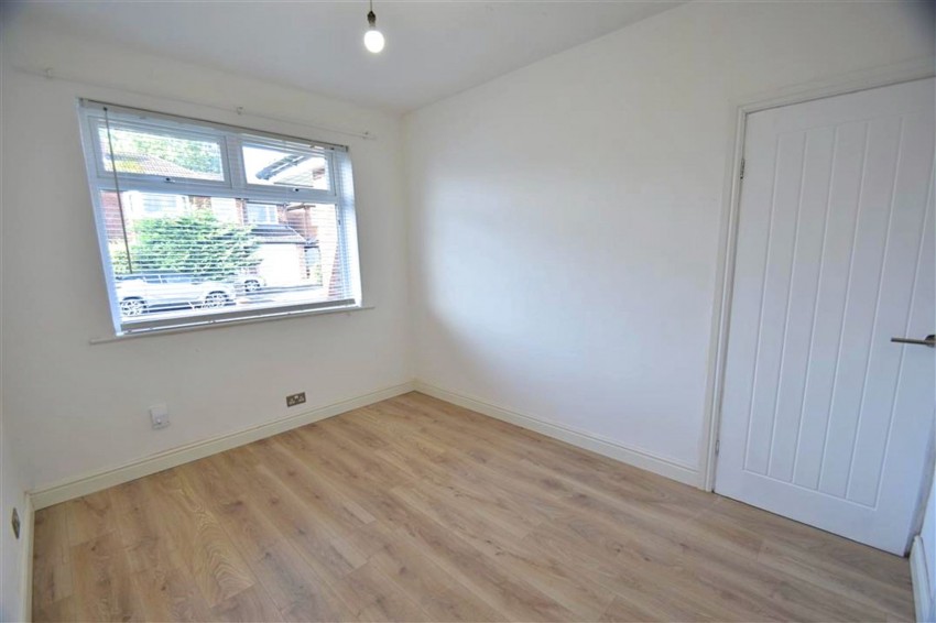 Images for Hawthorn Lane, Sale, M33