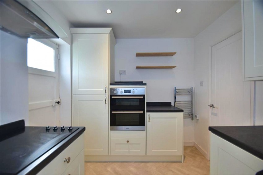 Images for Hawthorn Lane, Sale, M33