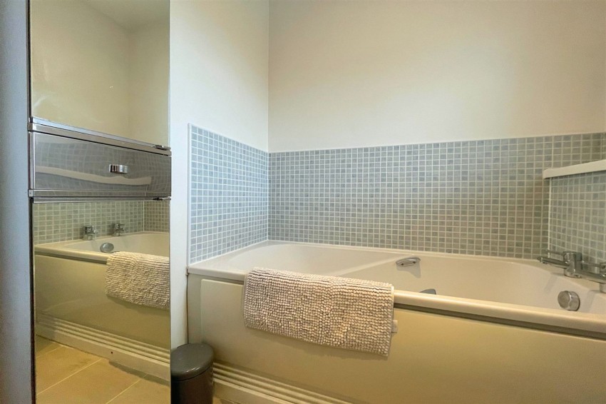 Images for Wharf Road, Sale, M33