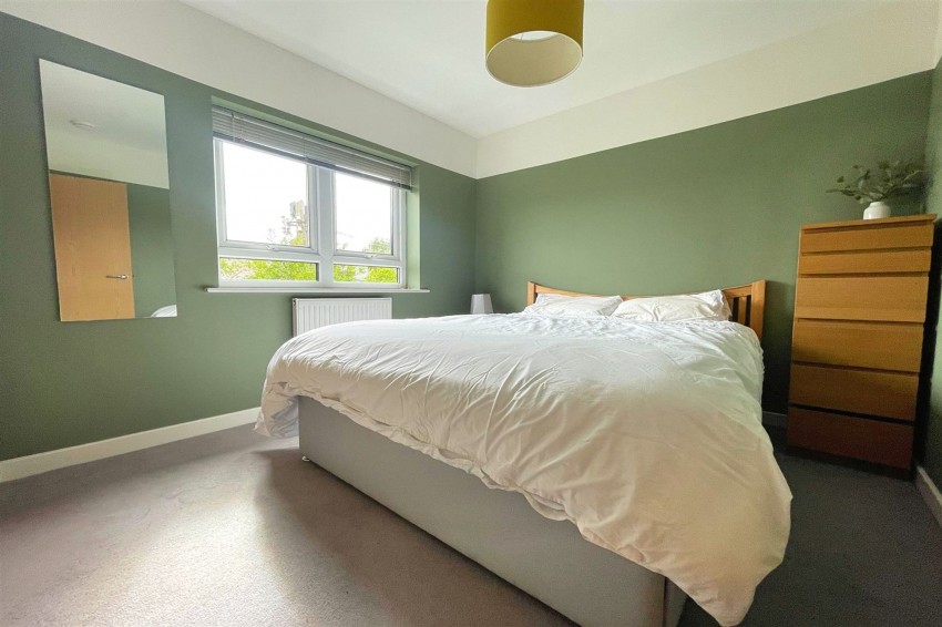 Images for Wharf Road, Sale, M33