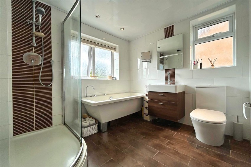 Images for Cranleigh Drive, Brooklands, M33