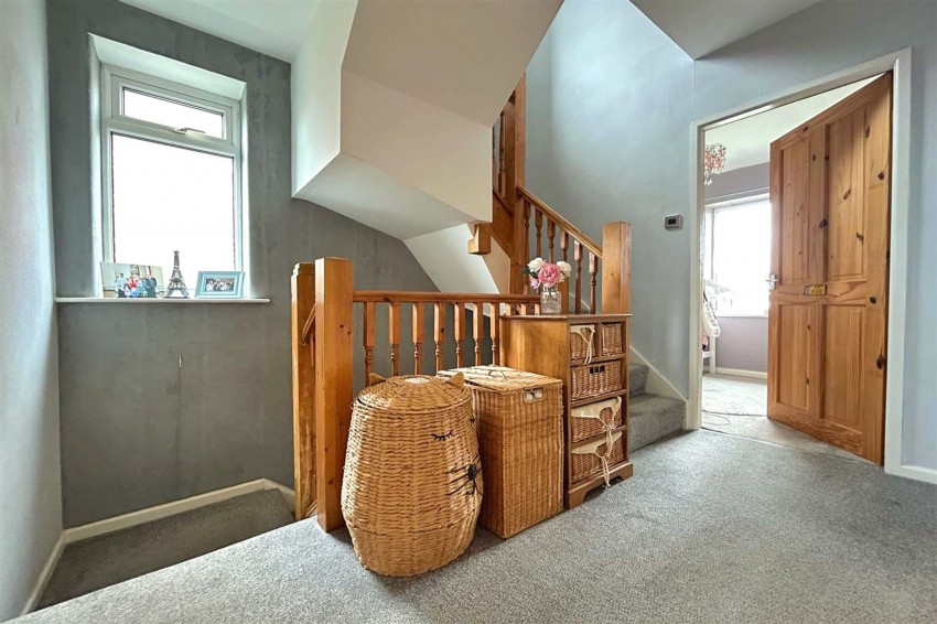 Images for Cranleigh Drive, Brooklands, M33