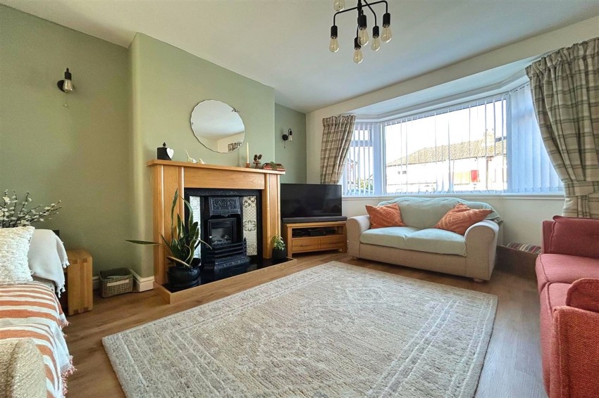 Images for Vyner Grove, Sale, M33