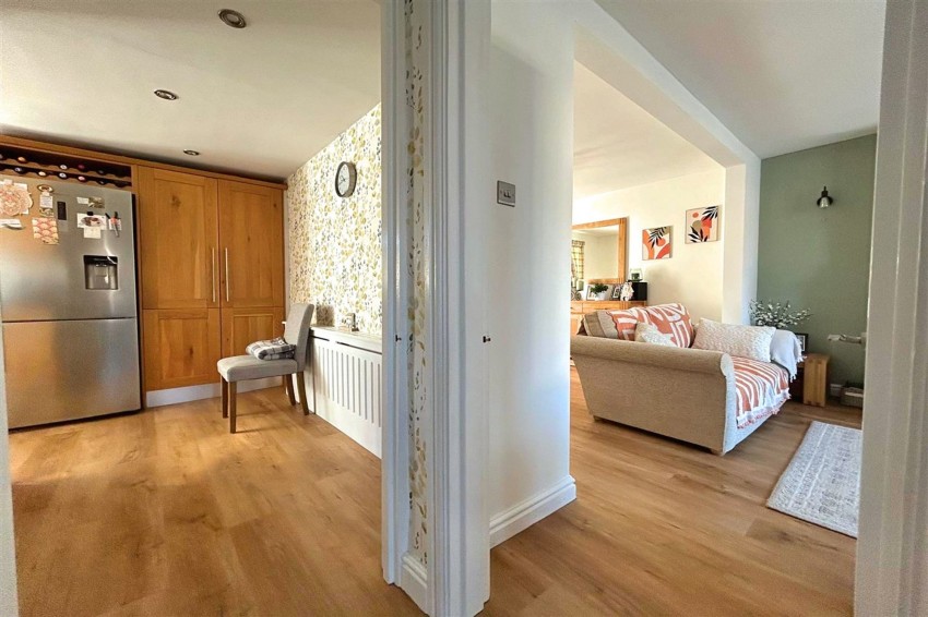 Images for Vyner Grove, Sale, M33