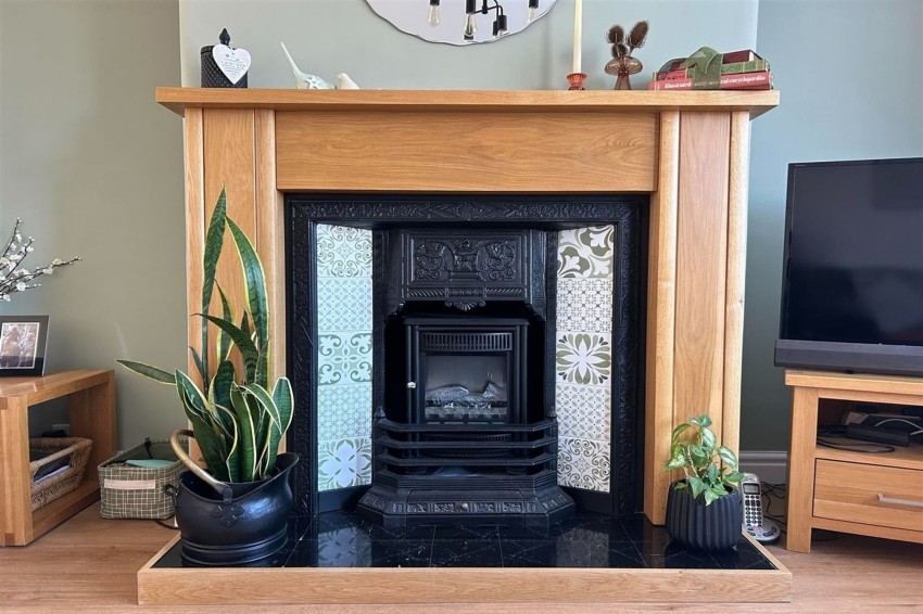 Images for Vyner Grove, Sale, M33