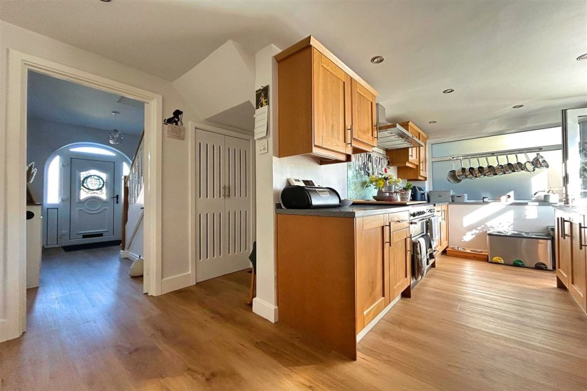 Images for Vyner Grove, Sale, M33