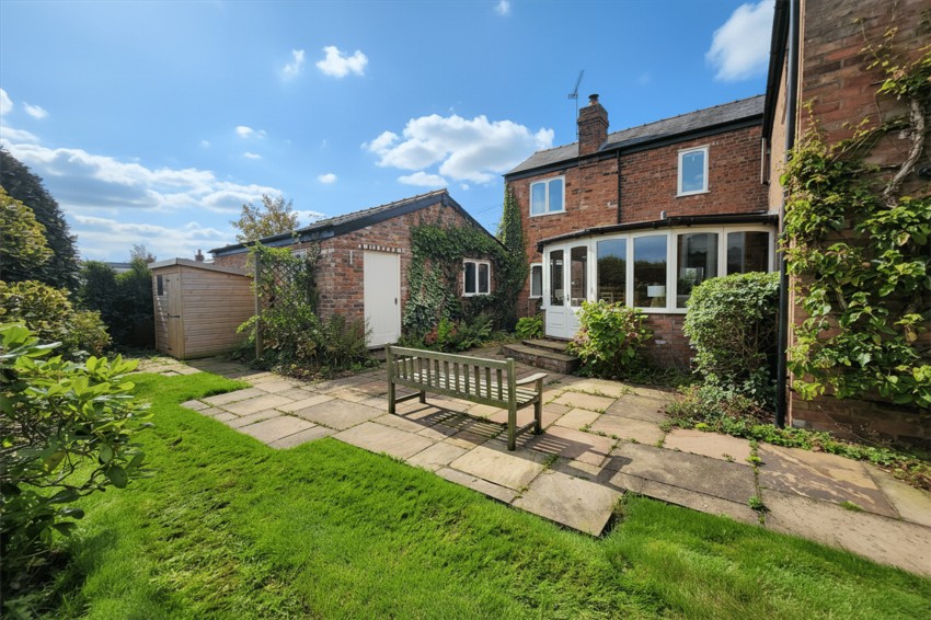 Images for 32 Cliff Road, Acton Bridge, CW8