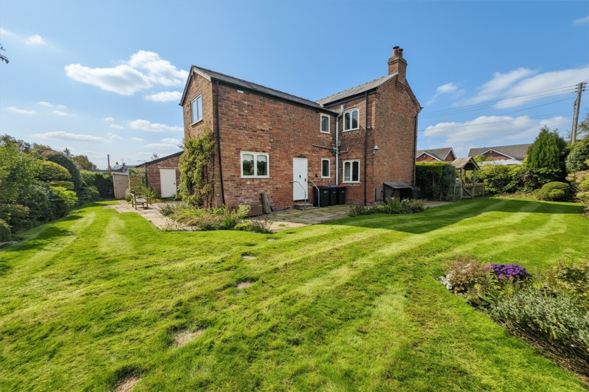 Images for 32 Cliff Road, Acton Bridge, CW8