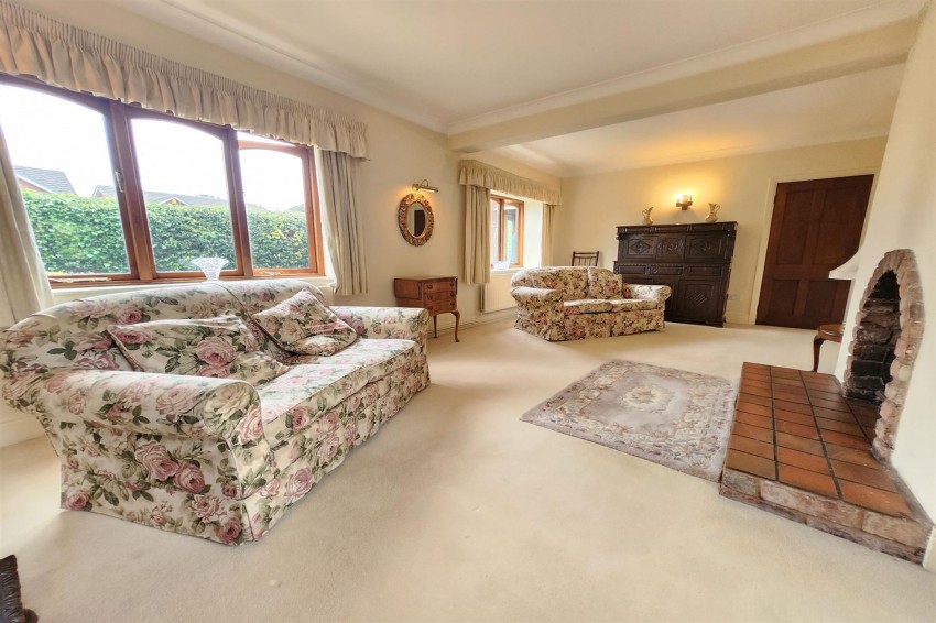 Images for 32 Cliff Road, Acton Bridge, CW8