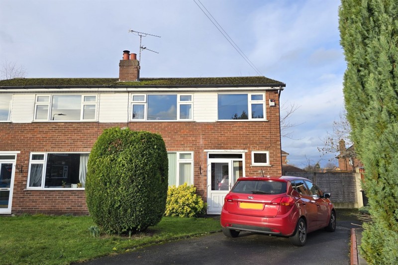Kelvindale Drive, Timperley, WA15