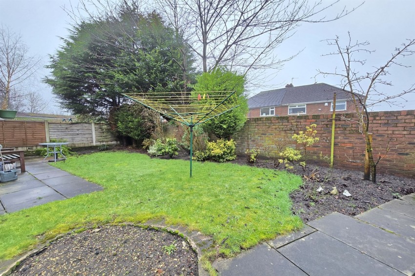 Images for Kelvindale Drive, Timperley, WA15