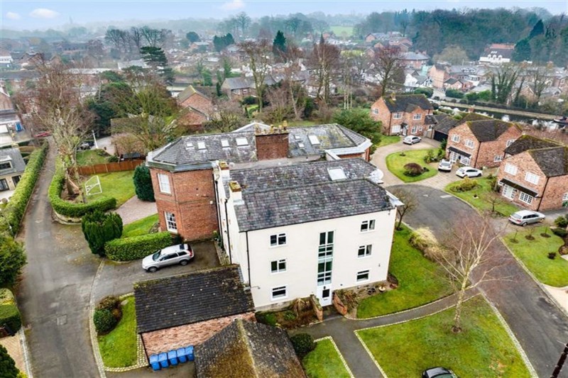Millbank, Lymm, WA13