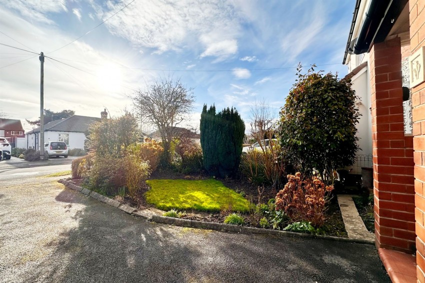 Images for Oak Grove, Poynton, SK12