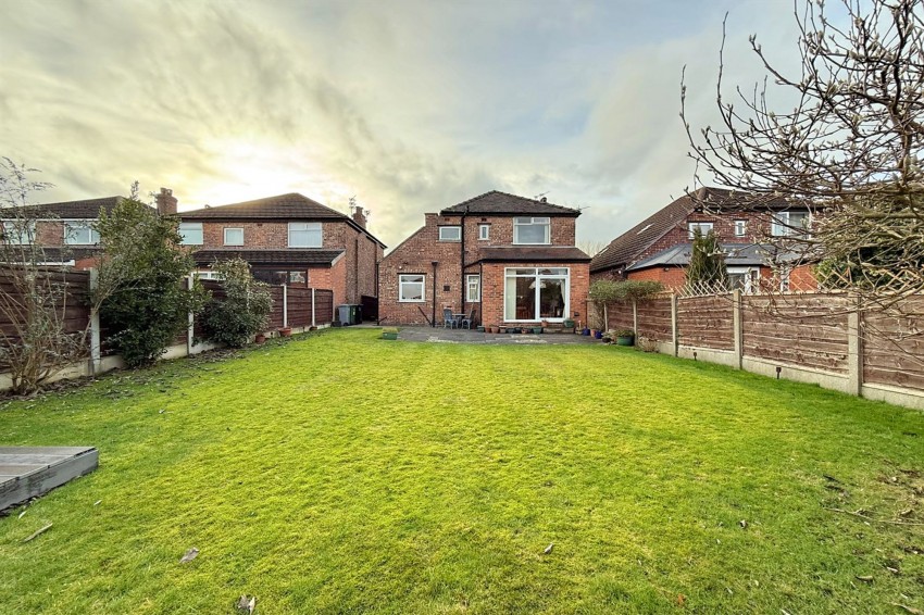 Images for Avonlea Road, Sale, M33