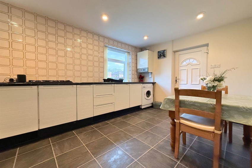 Images for Avonlea Road, Sale, M33