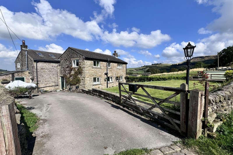 Combs, High Peak, SK23