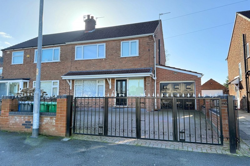 Cranleigh Drive, Brooklands, M33