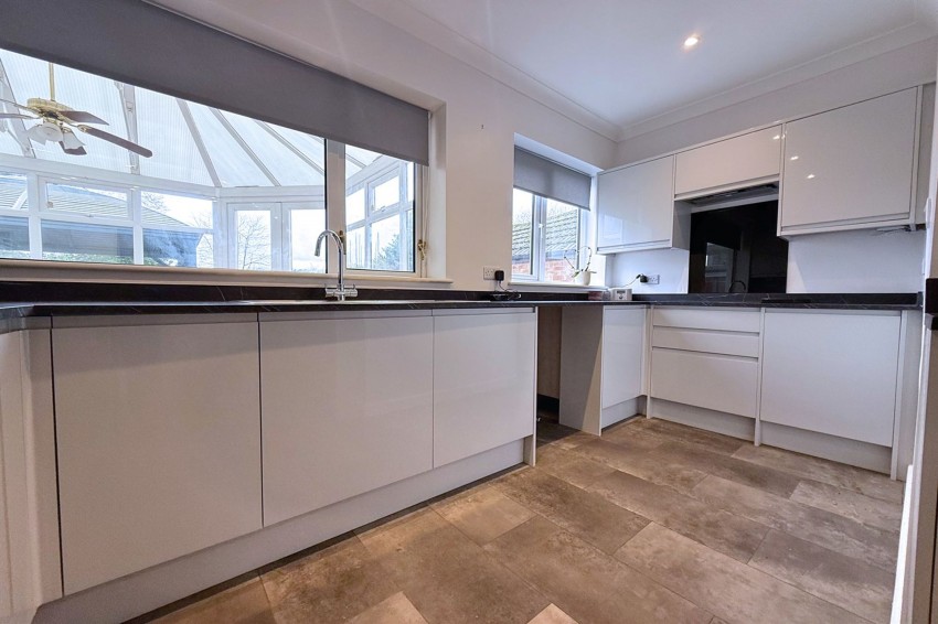 Images for Cranleigh Drive, Brooklands, M33