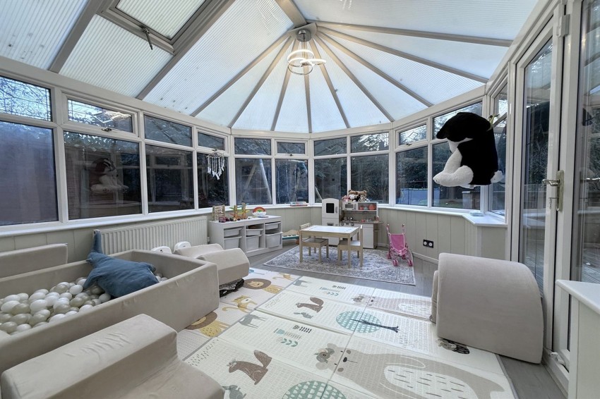 Images for Woodlands Drive, Sale, M33