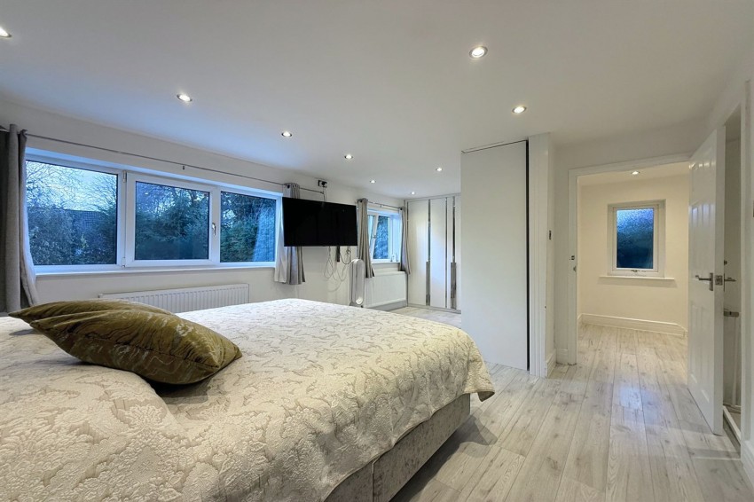 Images for Woodlands Drive, Sale, M33