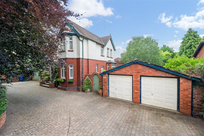 Bentinck Road, Altrincham, WA14