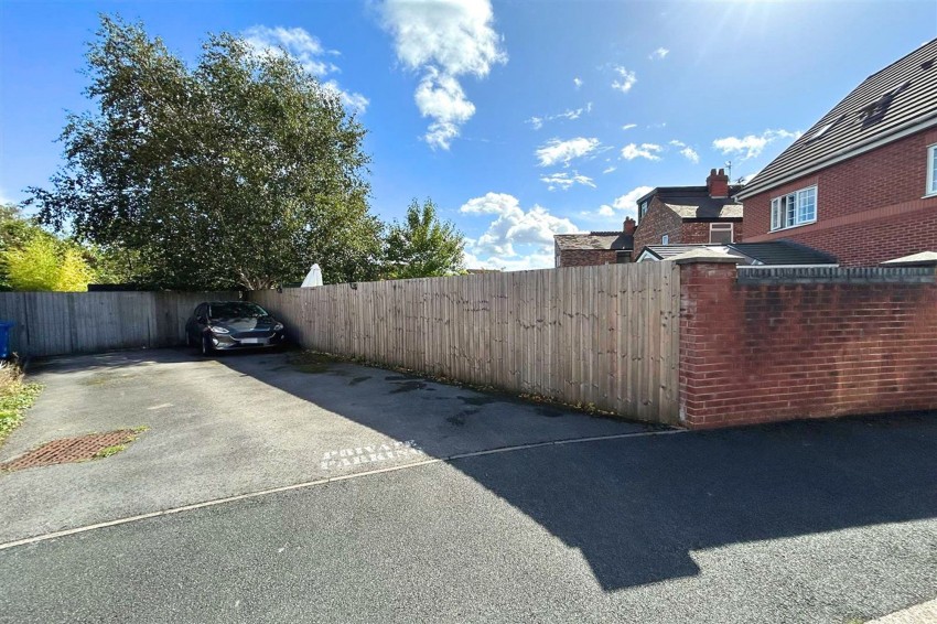 Images for Northenden Road, Sale, M33