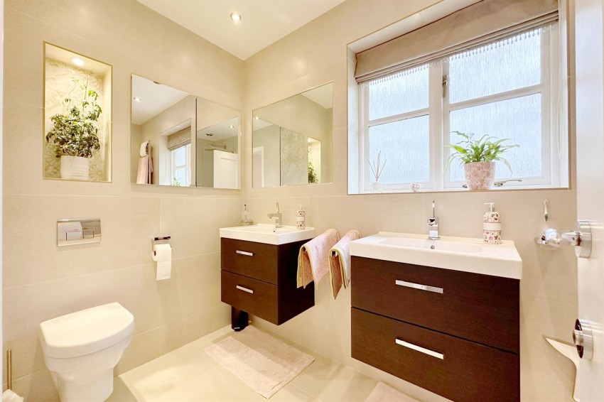 Images for Woodside Lane, Poynton, SK12