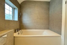 Images for Wood Road, Sale, M33