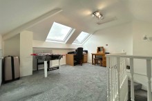 Images for Wood Road, Sale, M33