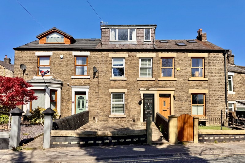 Woolley Lane, Hollingworth, SK14