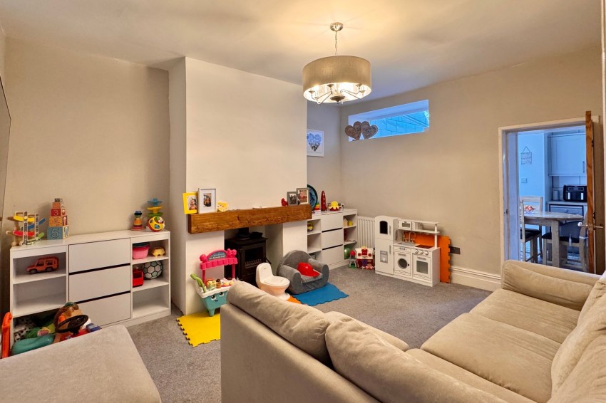 Images for Woolley Lane, Hollingworth, SK14