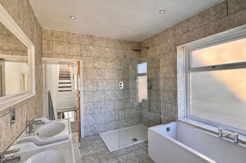 Images for Woolley Lane, Hollingworth, SK14