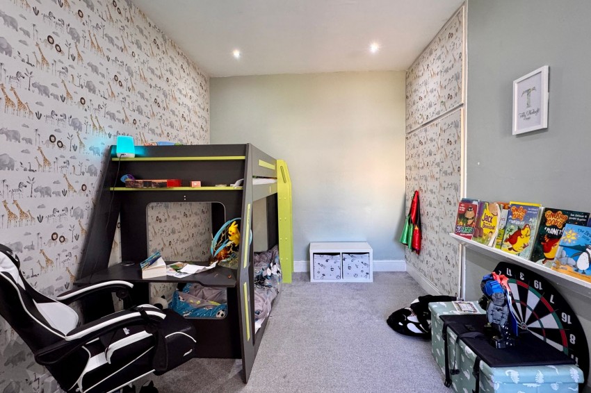 Images for Woolley Lane, Hollingworth, SK14