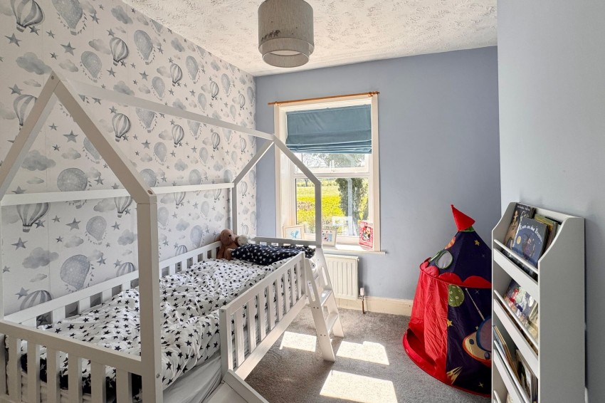 Images for Woolley Lane, Hollingworth, SK14