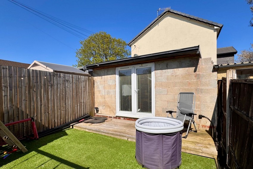 Images for Woolley Lane, Hollingworth, SK14