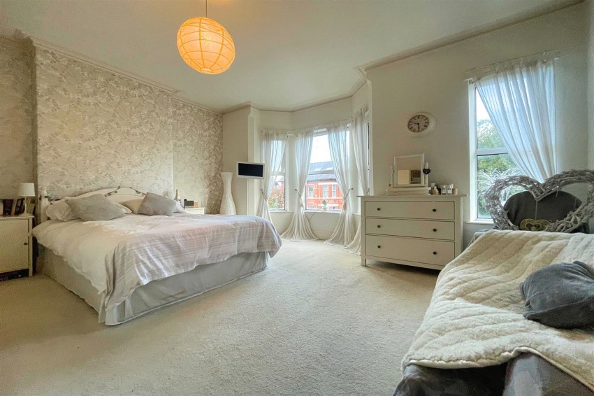 Images for Barkers Lane, Sale, M33