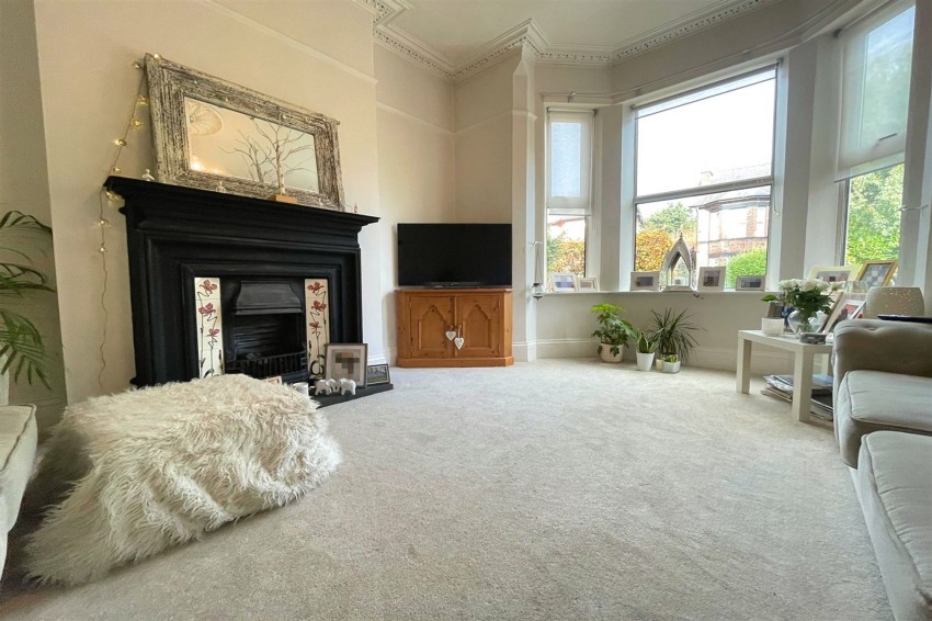 Images for Barkers Lane, Sale, M33