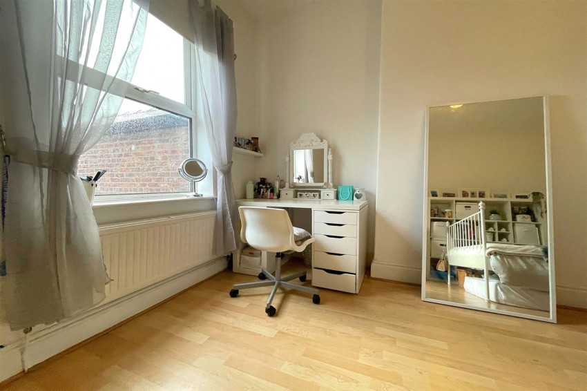 Images for Barkers Lane, Sale, M33