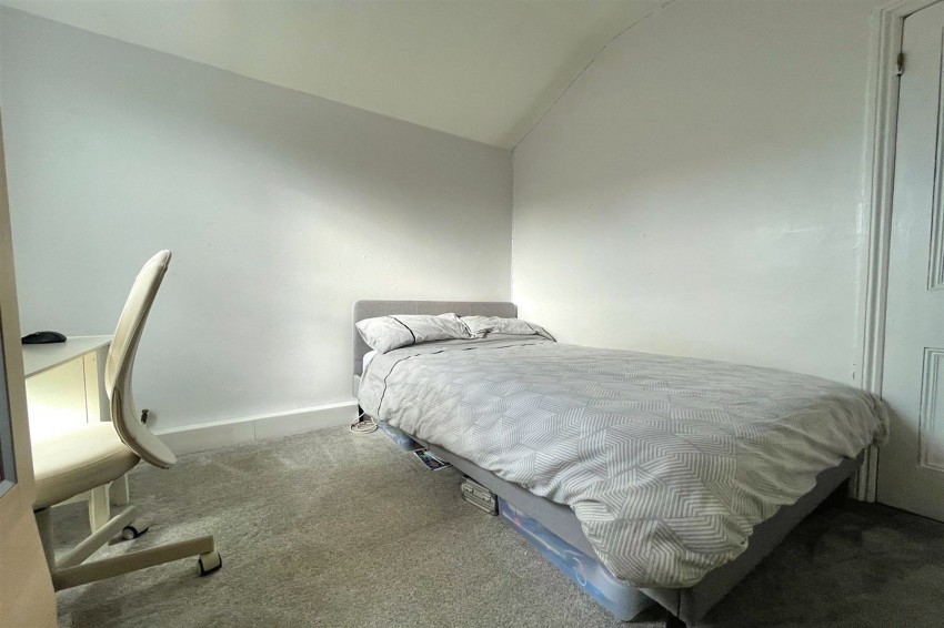 Images for Barkers Lane, Sale, M33