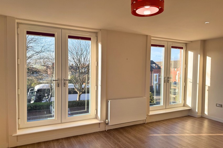 Images for Dane Road, Metro House, M33