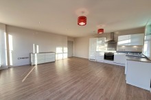 Images for Dane Road, Metro House, M33