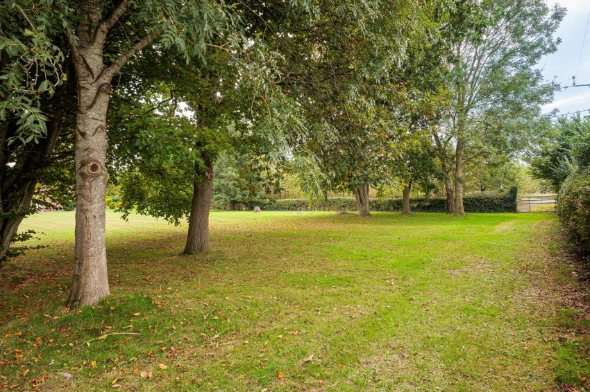 Images for Wrexham Road, Holt, LL13