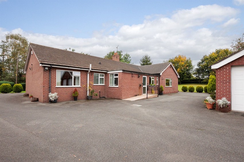 Images for Wrexham Road, Holt, LL13