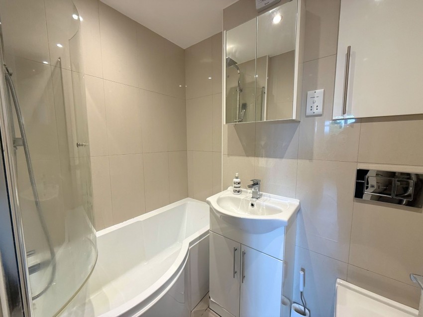Images for Brooklands Road, Cloverley, M33