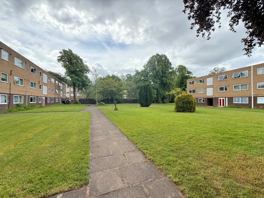 Images for Brooklands Road, Cloverley, M33