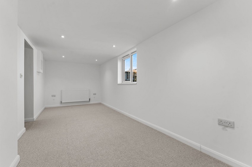 Images for Chiltern Avenue, Macclesfield, SK11
