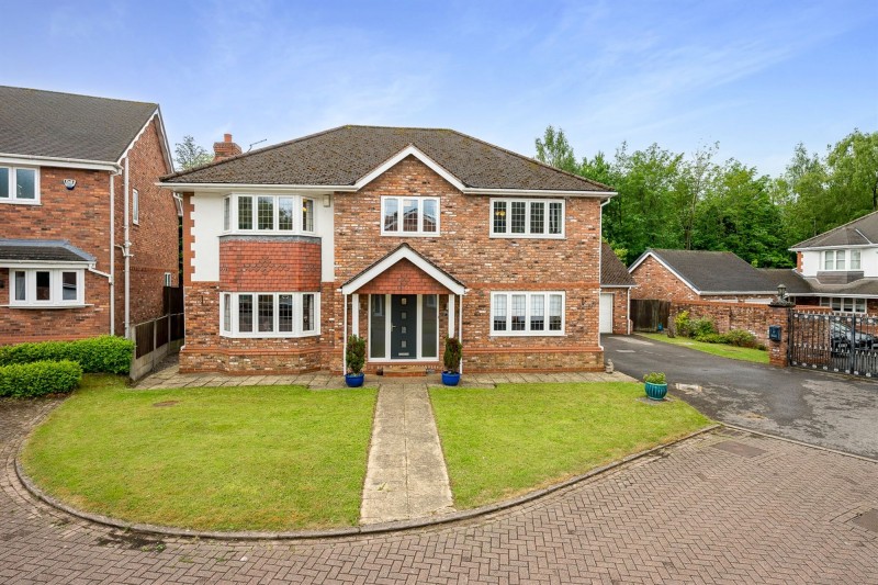 Avondale Rise, Wilmslow, SK9