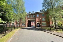 Images for The Pines, Sale, M33